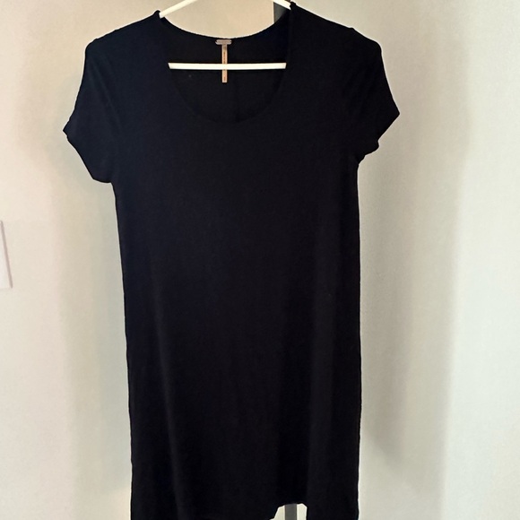 Harlow Black Cap Sleeve DRESS - Picture 1 of 6